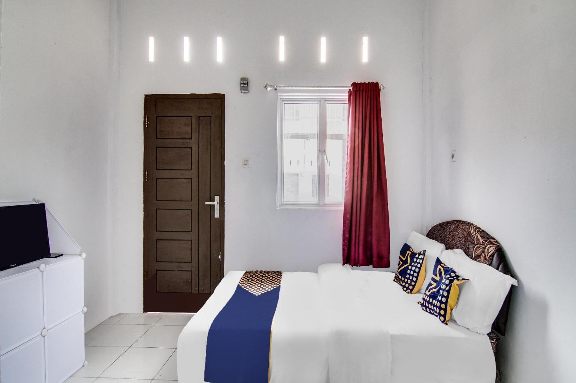 Spot On 91858 Raja Homestay Syariah Pakanbaru Exteriör bild